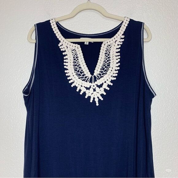 Max Studio Navy Blue Crochet Sleeveless Tunic Top - Picture 2 of 11